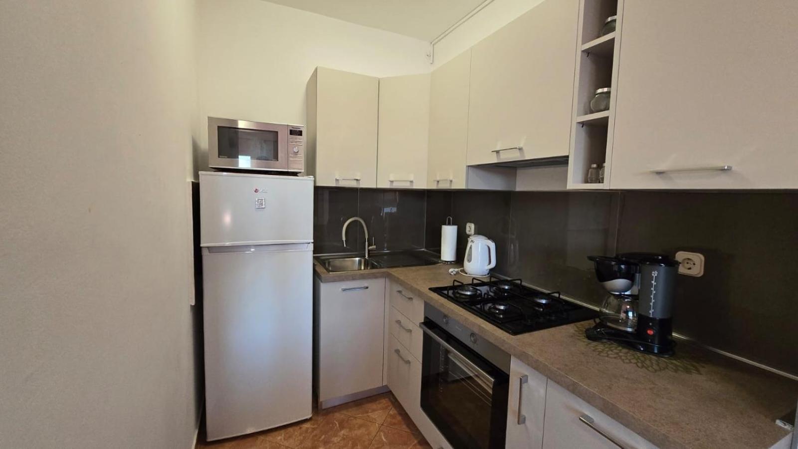 Studio Apartment Ljubica For 2 Persons 150M From The Beach Poreč Buitenkant foto